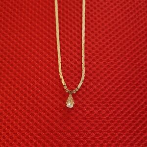 Swarovski Crystal 23kt GP necklace 18" necklace